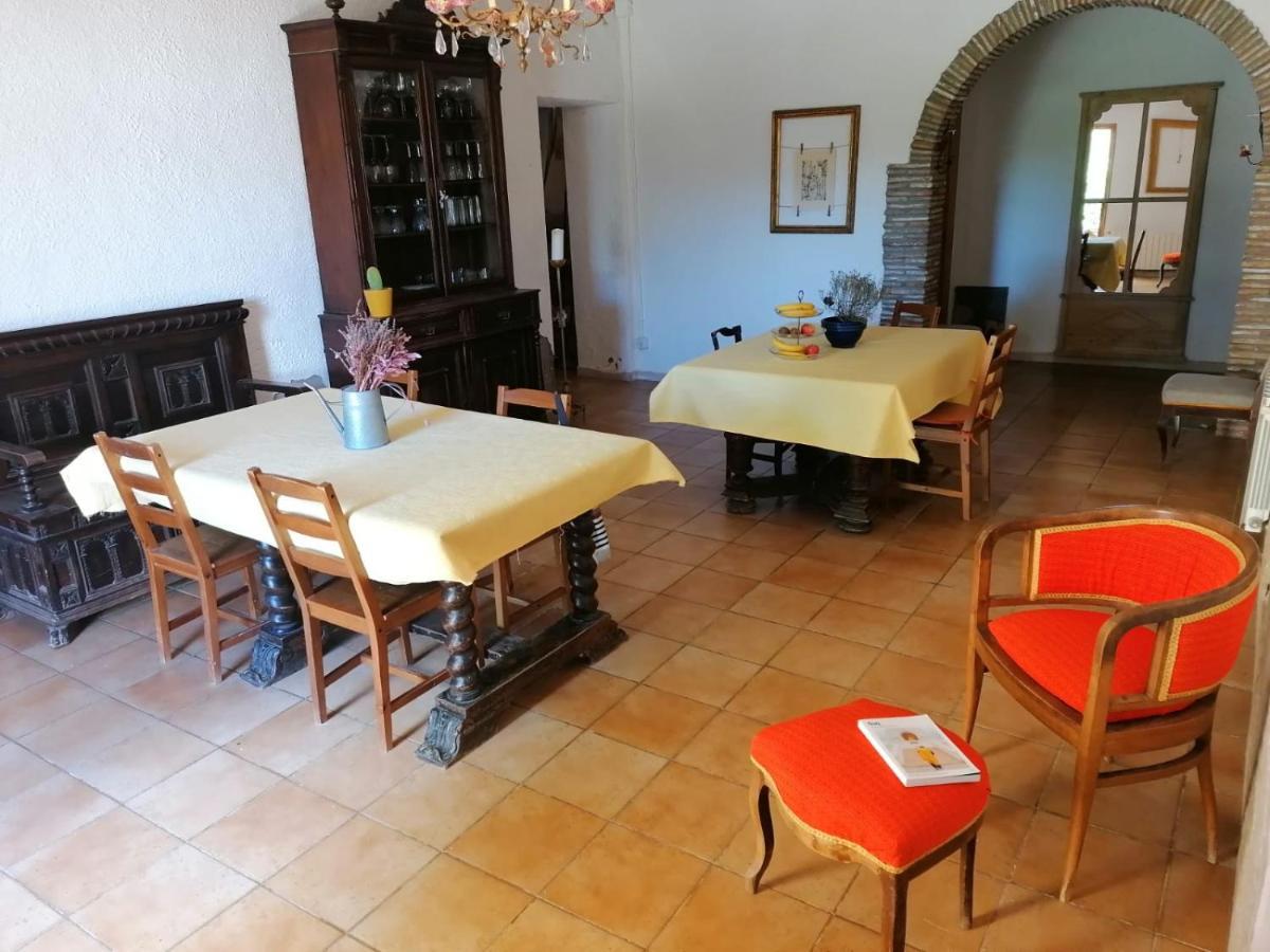 منزل الضيف Olesa de Bonesvalls  في Maset Del Garraf المظهر الخارجي الصورة