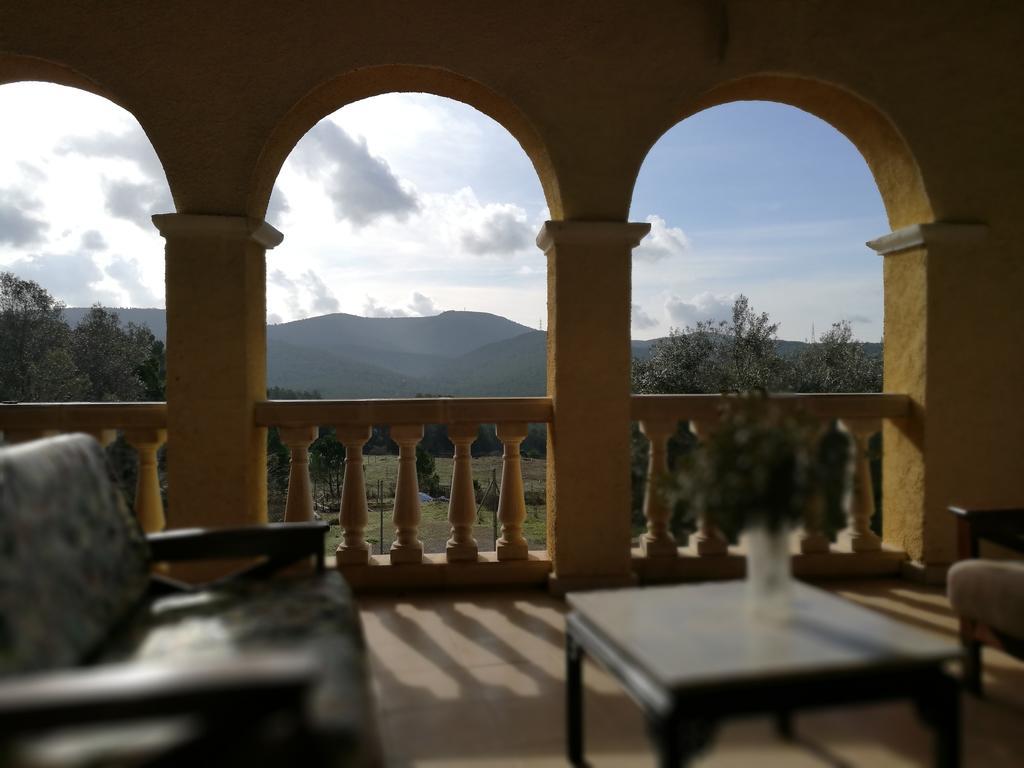 منزل الضيف Olesa de Bonesvalls  في Maset Del Garraf المظهر الخارجي الصورة